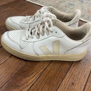 Veja sneakers size 41